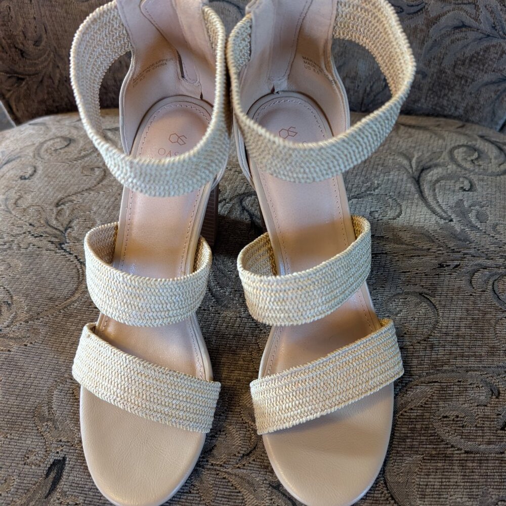 NWOT Oasis Society 3 Strap Block Heel Sandal SZ 8.5